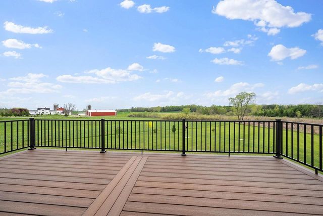 7074 FAIRVIEW ROAD, Denmark, WI 54208
