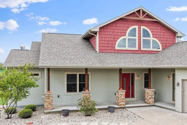 7074 FAIRVIEW ROAD, Denmark, WI 54208