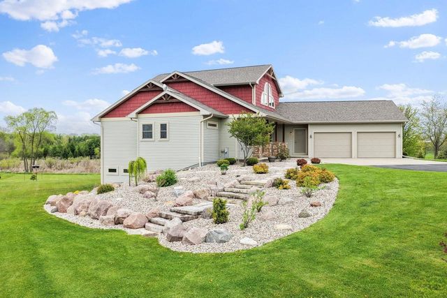 7074 FAIRVIEW ROAD, Denmark, WI 54208