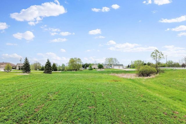 7074 FAIRVIEW ROAD, Denmark, WI 54208
