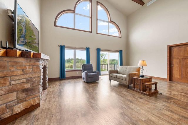 7074 FAIRVIEW ROAD, Denmark, WI 54208
