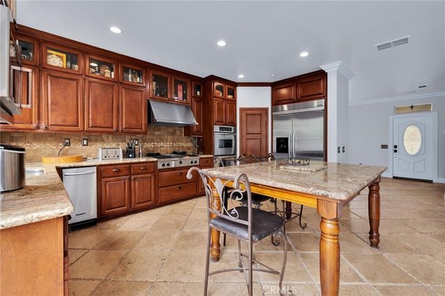 7471 Freeport, Fontana, CA 92336