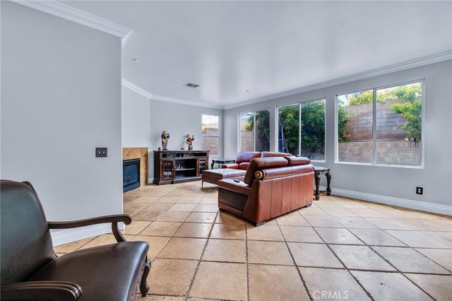 7471 Freeport, Fontana, CA 92336