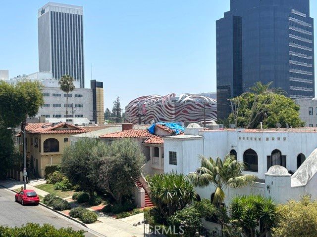 6151 Orange Street 320, Los Angeles, CA 90048