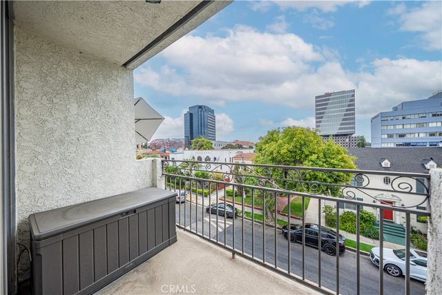 6151 Orange Street 320, Los Angeles, CA 90048