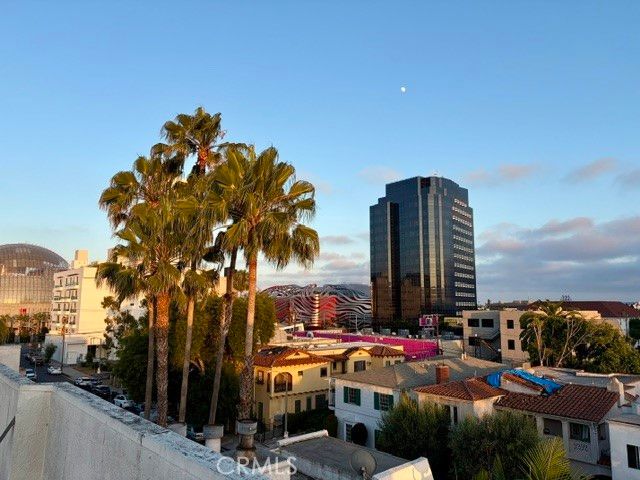 6151 Orange Street 320, Los Angeles, CA 90048