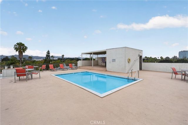 6151 Orange Street 320, Los Angeles, CA 90048