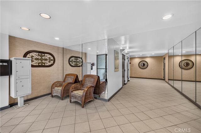 6151 Orange Street 320, Los Angeles, CA 90048