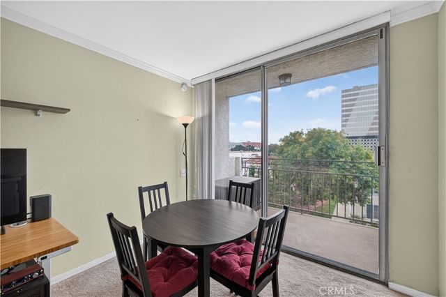 6151 Orange Street 320, Los Angeles, CA 90048