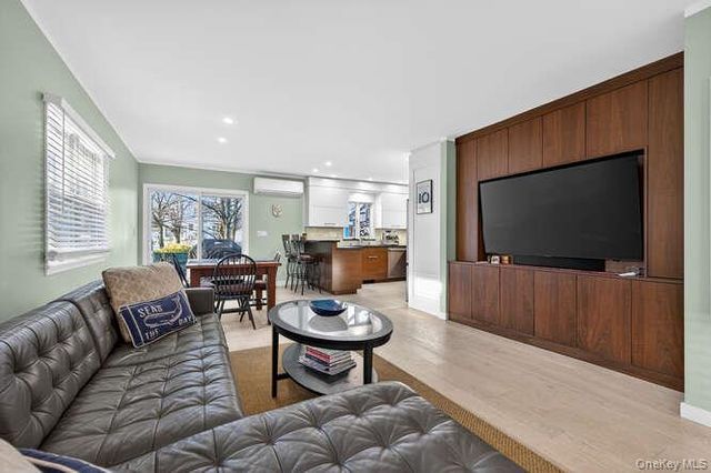 22 Bay Beach Avenue, Bayville, NY 11709