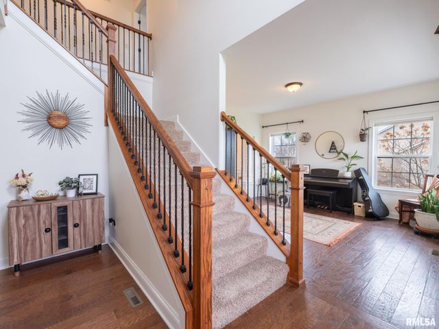 1716 RUSTIC OAK Drive, Washington, IL 61571