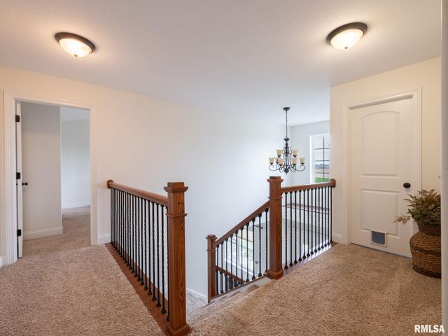 1716 RUSTIC OAK Drive, Washington, IL 61571
