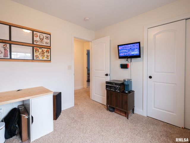 1716 RUSTIC OAK Drive, Washington, IL 61571
