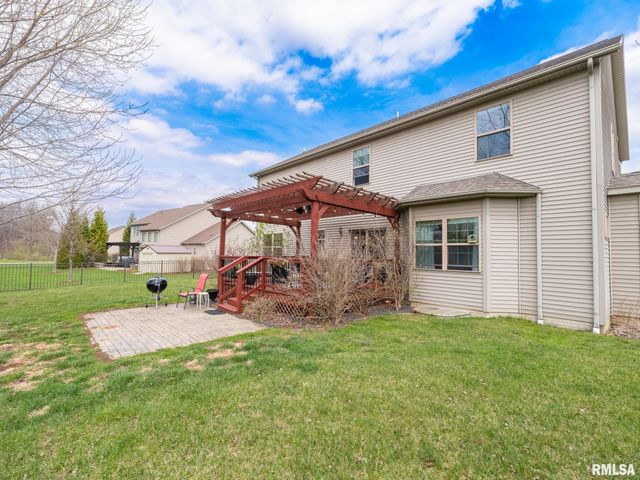 1716 RUSTIC OAK Drive, Washington, IL 61571