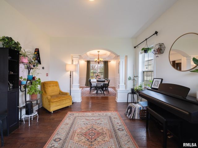 1716 RUSTIC OAK Drive, Washington, IL 61571
