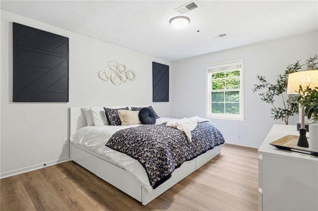 11813 W 138th Street, Overland Park, KS 66221