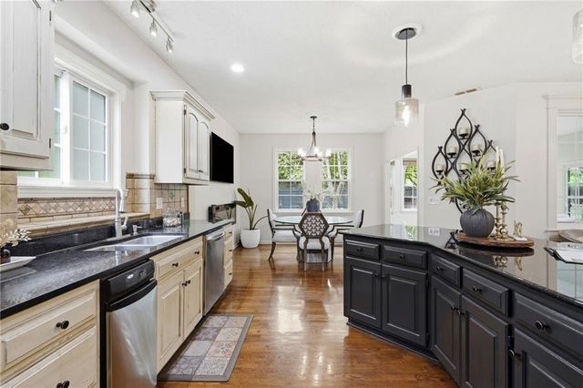 11813 W 138th Street, Overland Park, KS 66221