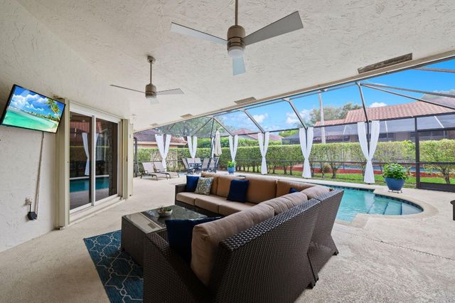 732 Crescent Way, Weston, FL 33326