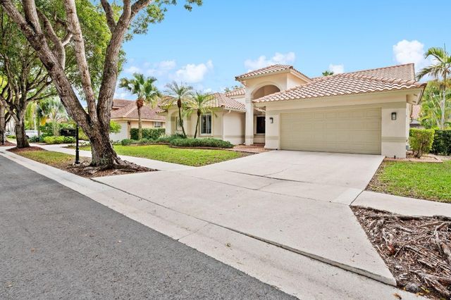 732 Crescent Way, Weston, FL 33326