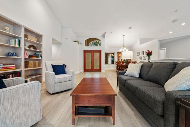 732 Crescent Way, Weston, FL 33326