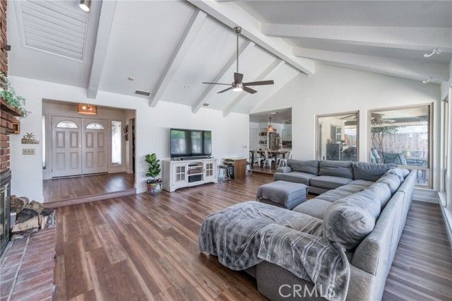 8417 N Del Mar, Fresno, CA 93711