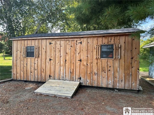 1186 Scarlata Drive, Hanover, NY 14136