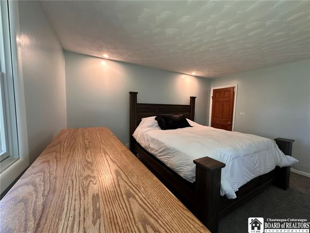 1186 Scarlata Drive, Hanover, NY 14136