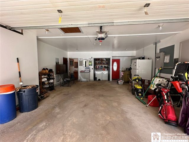 1186 Scarlata Drive, Hanover, NY 14136