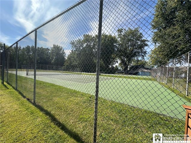 1186 Scarlata Drive, Hanover, NY 14136