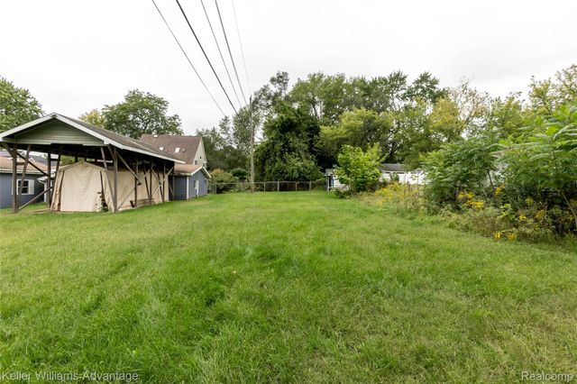 2642 Lakeridge, Wixom, MI 48393