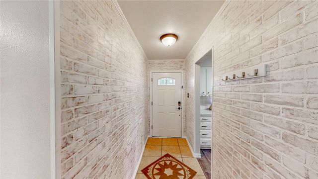 3041 Portales Drive, Fort Worth, TX 76116