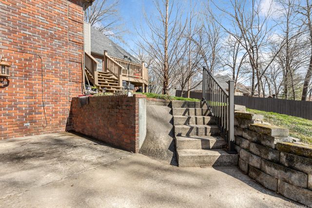 2718 Taylor Drive, Harrison, AR 72601