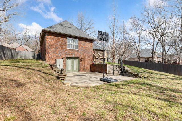 2718 Taylor Drive, Harrison, AR 72601