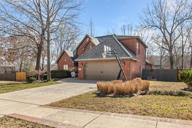 2718 Taylor Drive, Harrison, AR 72601