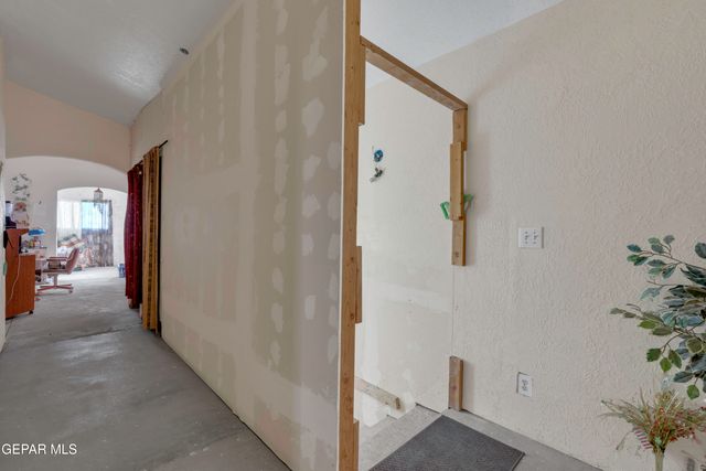 15931 HARRISON Road, El Paso, TX 79928