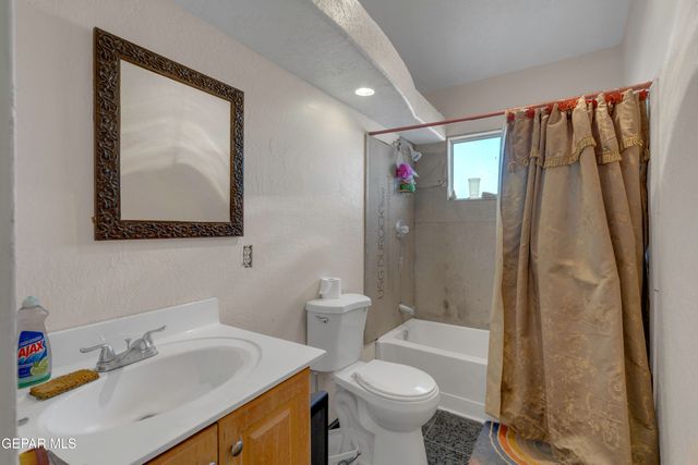 15931 HARRISON Road, El Paso, TX 79928