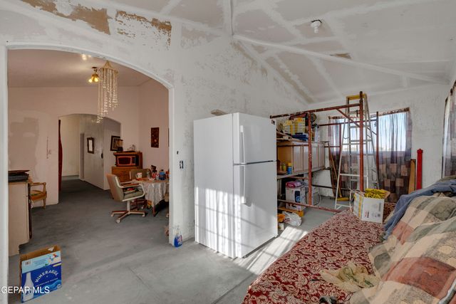 15931 HARRISON Road, El Paso, TX 79928