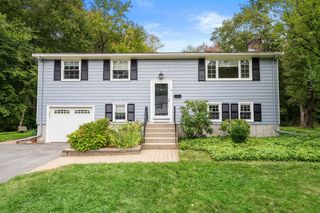 4 Woodmere, Framingham, MA 01701
