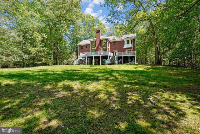 188 RIVER PARK DR, Great Falls, VA 22066