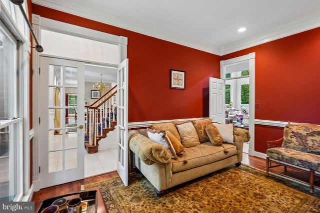 188 RIVER PARK DR, Great Falls, VA 22066