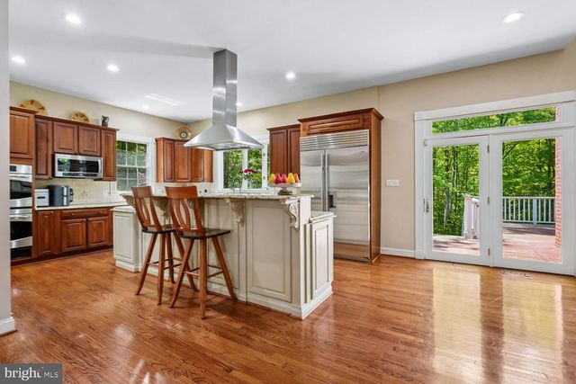 188 RIVER PARK DR, Great Falls, VA 22066