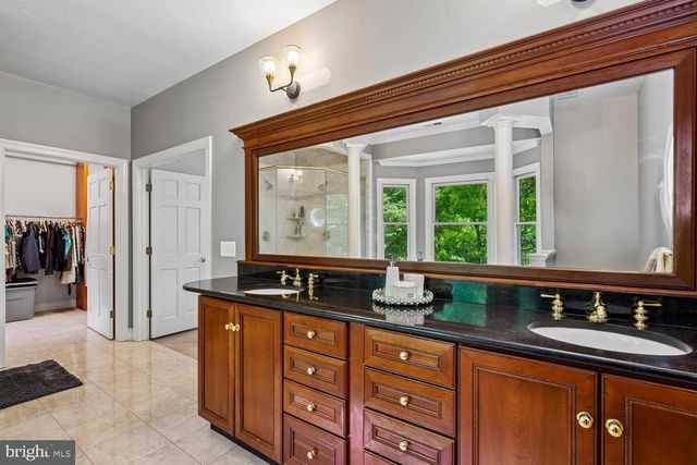 188 RIVER PARK DR, Great Falls, VA 22066