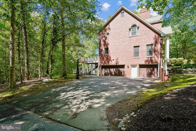 188 RIVER PARK DR, Great Falls, VA 22066