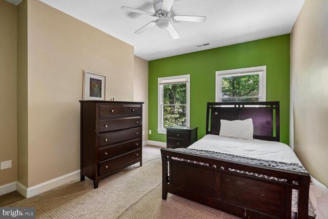 188 RIVER PARK DR, Great Falls, VA 22066