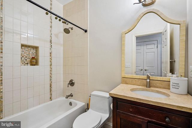 188 RIVER PARK DR, Great Falls, VA 22066