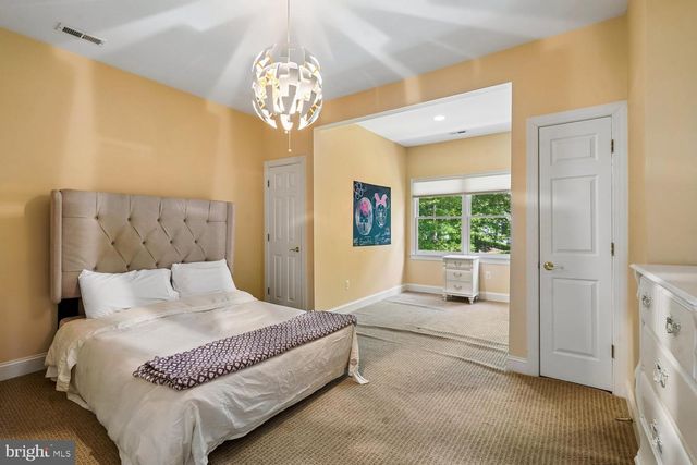 188 RIVER PARK DR, Great Falls, VA 22066