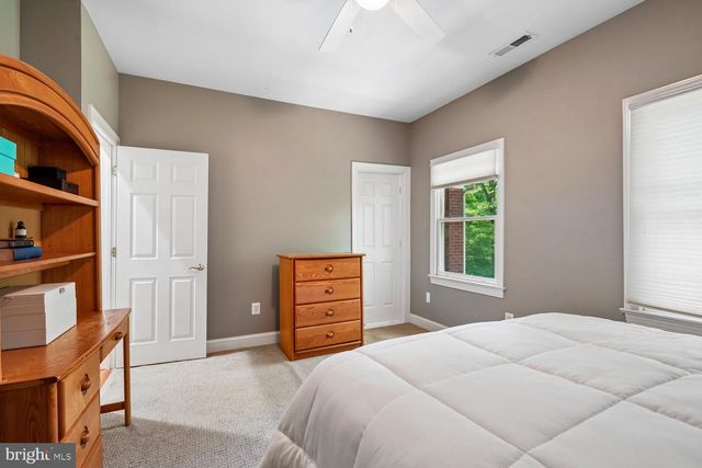 188 RIVER PARK DR, Great Falls, VA 22066