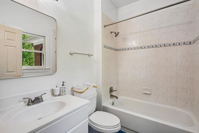 188 RIVER PARK DR, Great Falls, VA 22066