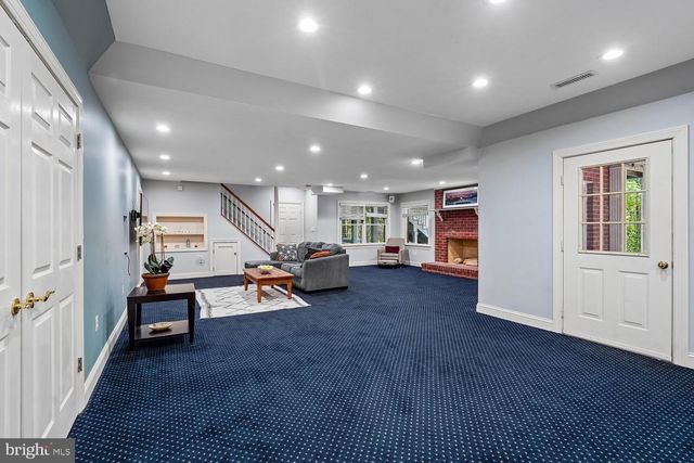 188 RIVER PARK DR, Great Falls, VA 22066