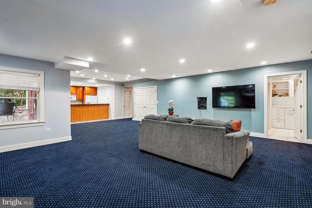 188 RIVER PARK DR, Great Falls, VA 22066